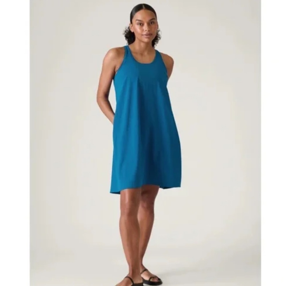 Athleta Presidio Travel Dress sz Large Pockets